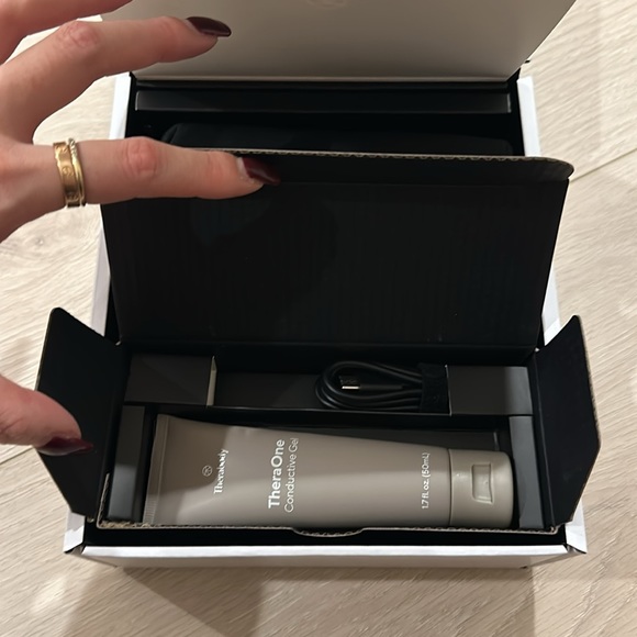 Brand New Theraface Pro - Picture 8 of 8